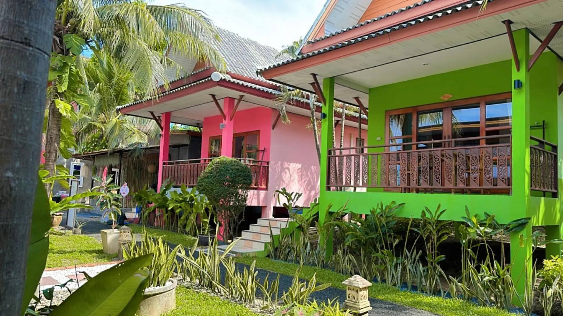 Pinky Bungalow Resort & Villa - Sha Extra Plus Koh Lanta Hotel