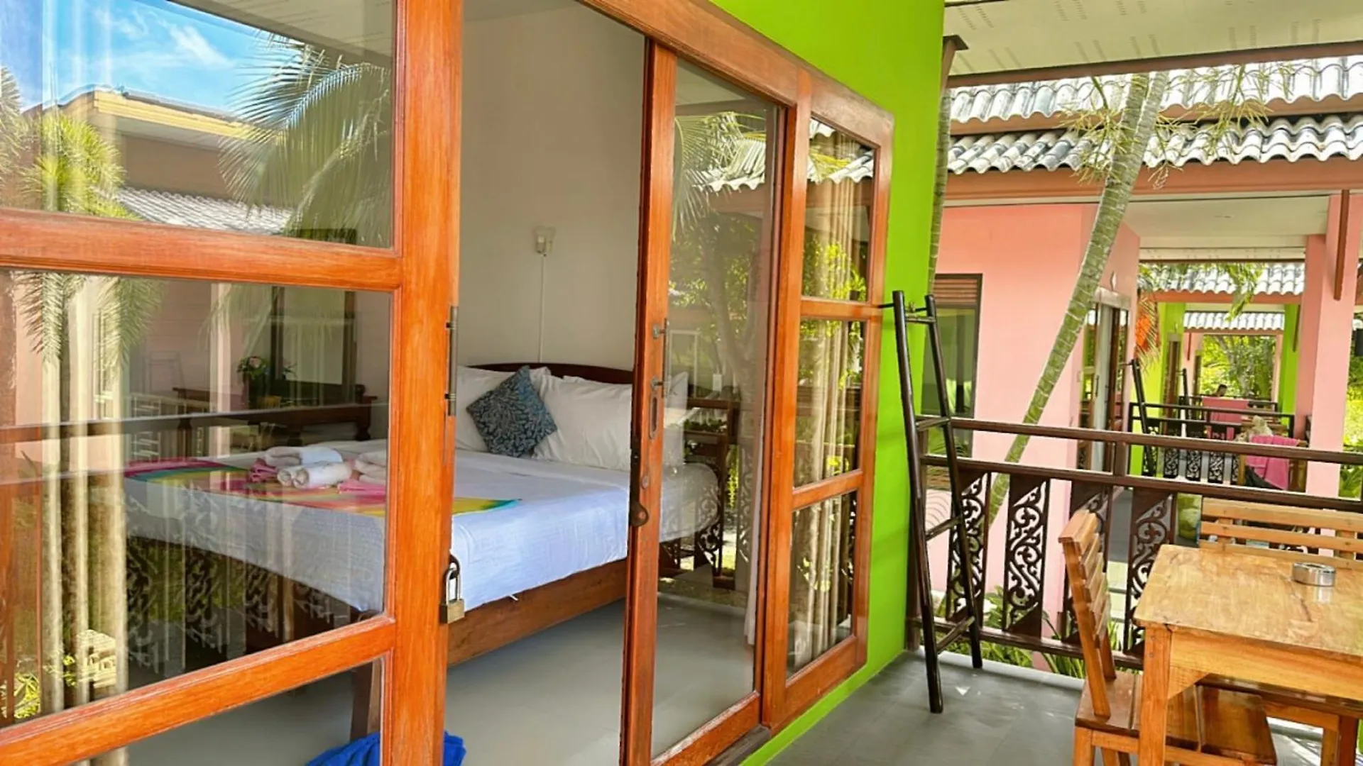 Pinky Bungalow Resort & Villa - Sha Extra Plus Koh Lanta Hotel