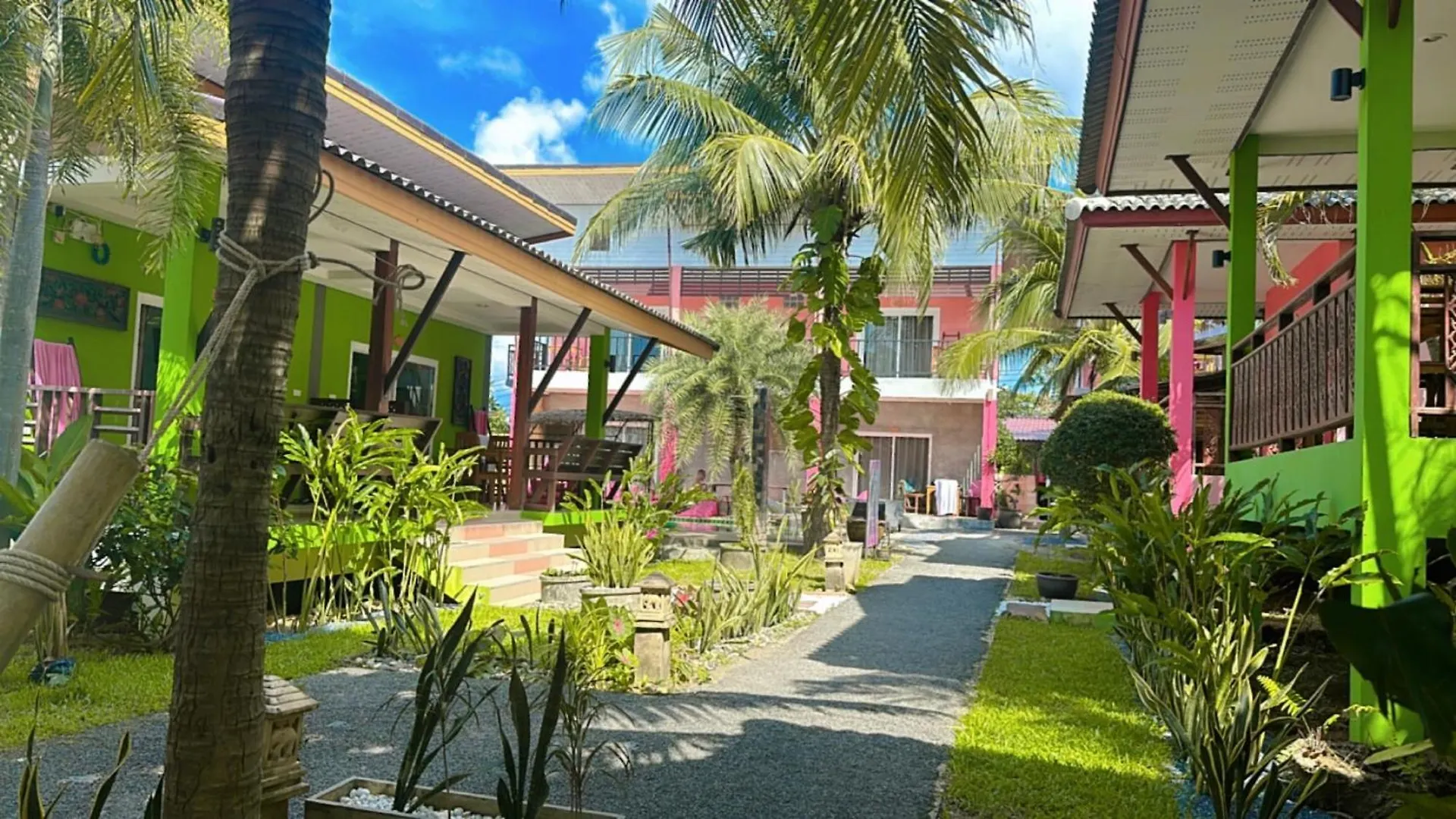 Pinky Bungalow Resort & Villa - Sha Extra Plus Ko Lanta 4*,  Thaïlande