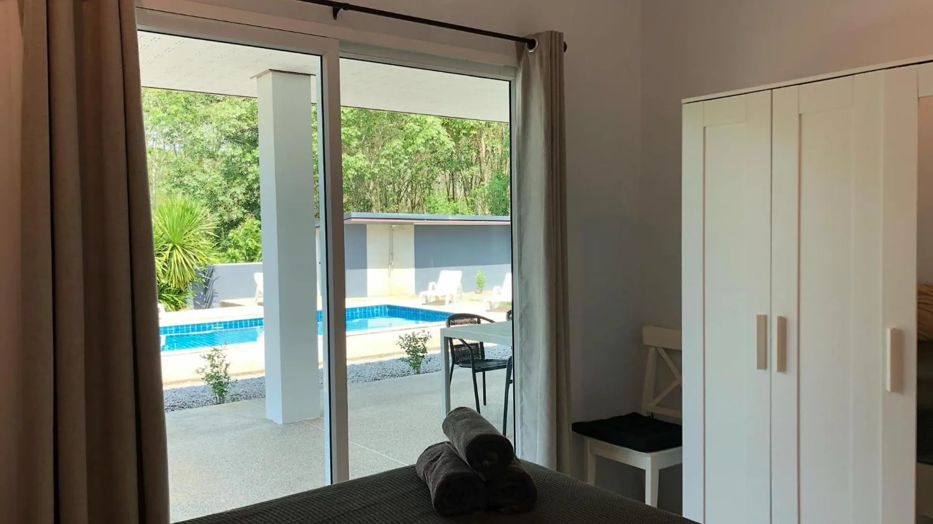 Hotel Pinky Bungalow Resort & Villa - Sha Extra Plus Ko Lanta